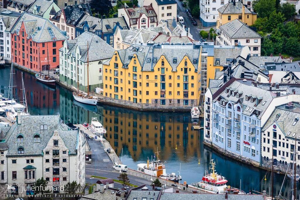 Leilighet I Hjertet Av Sunnmore! Sykkylven Luaran gambar